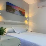 Гостьовий будинок Mellizos 3*