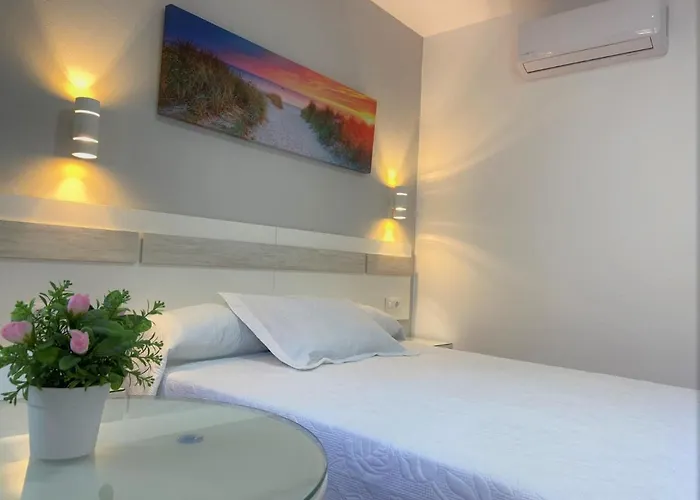 Πανσιόν Mellizos 4*